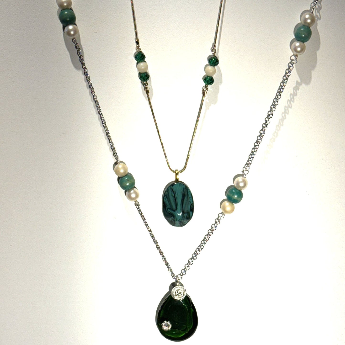 "Luxury in every detail" - Mixed metal necklace set