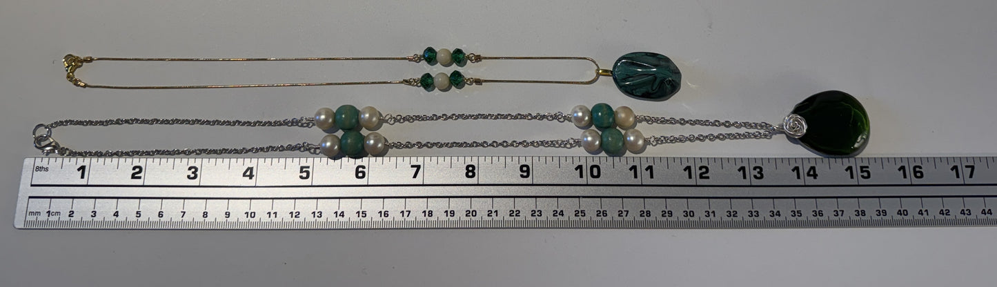 "Luxury in every detail" - Mixed metal necklace set