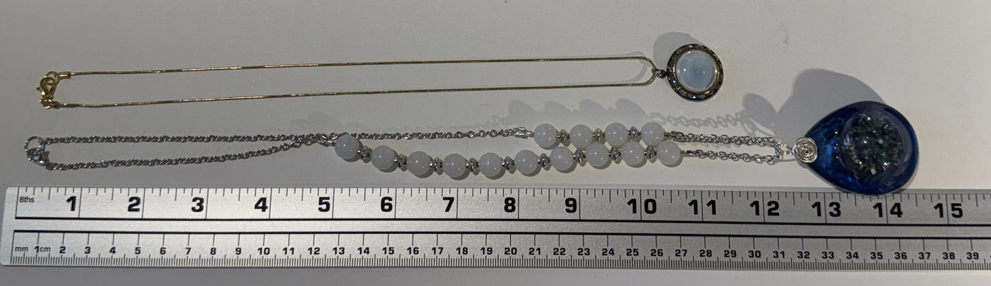 “A duet of shimmer and sophistication” - Mixed metal necklace set
