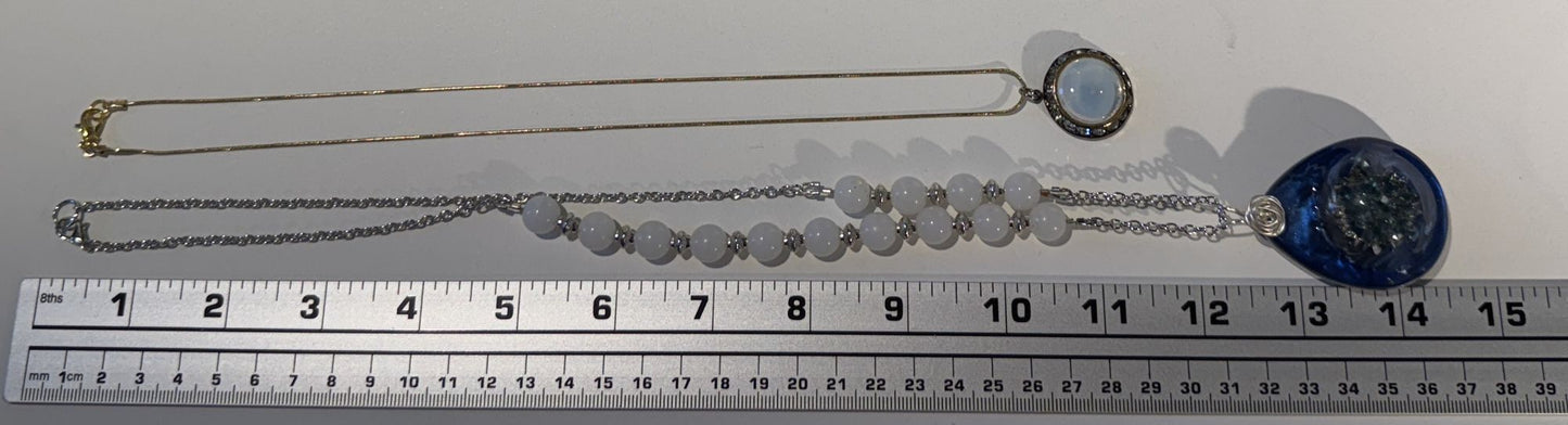 “A duet of shimmer and sophistication” - Mixed metal necklace set