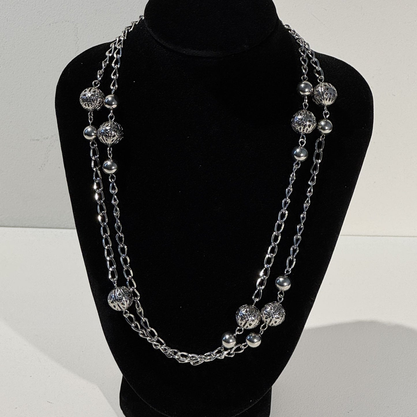 “Double the chain, double the impact” - Chunky chain necklace