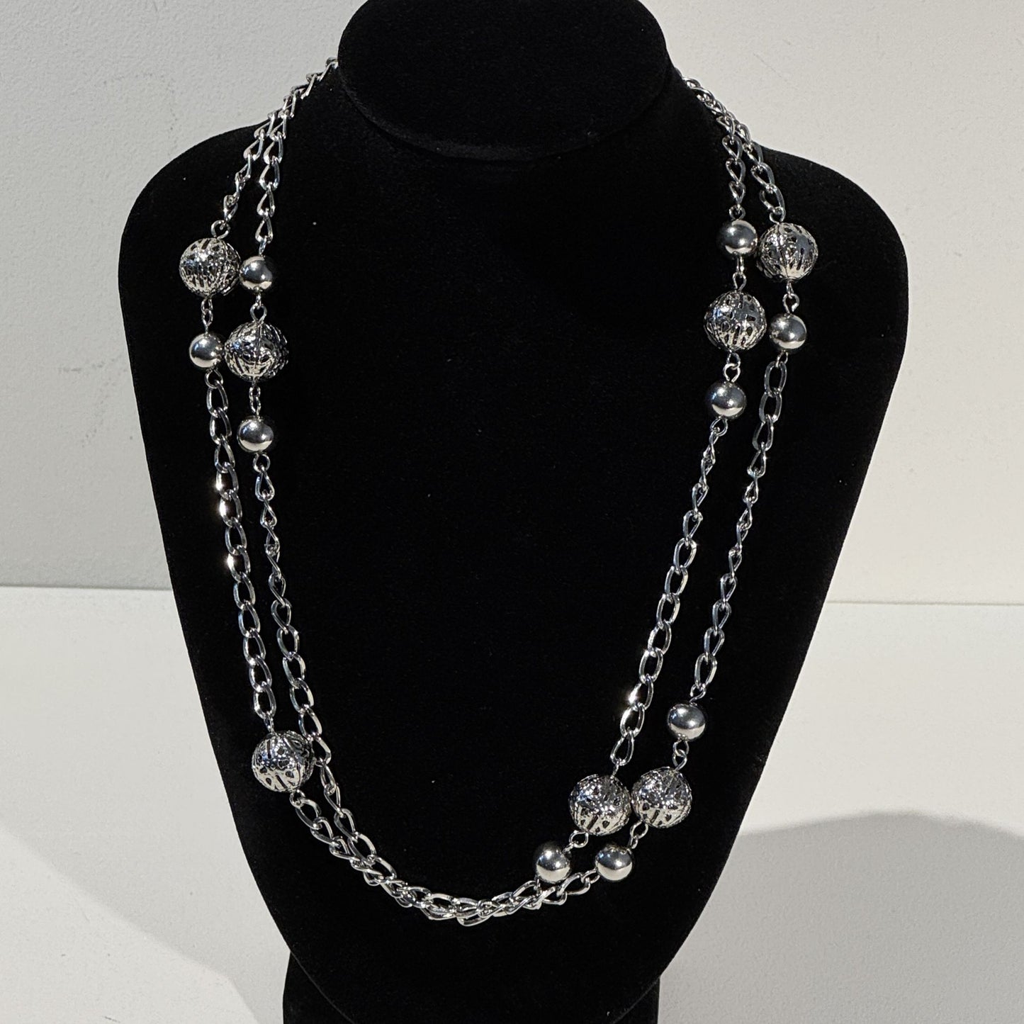 “Double the chain, double the impact” - Chunky chain necklace
