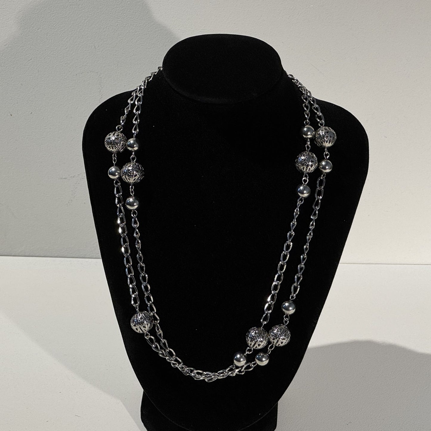 “Double the chain, double the impact” - Chunky chain necklace