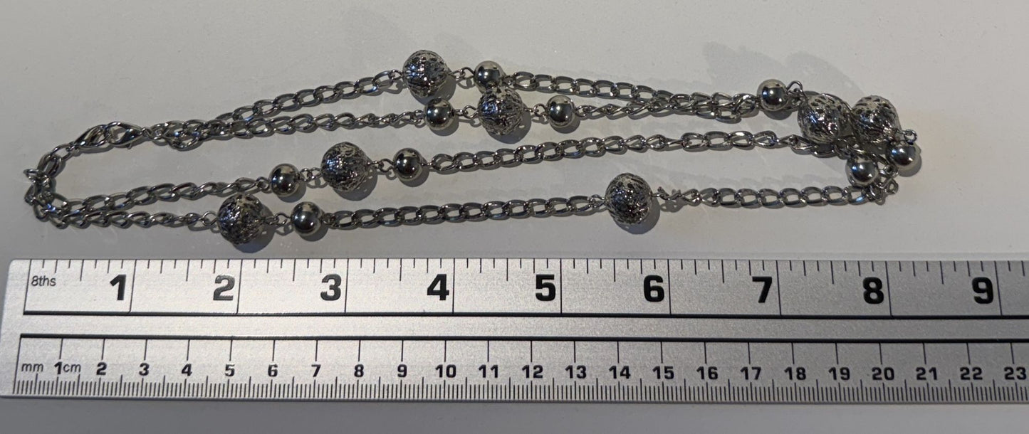 “Double the chain, double the impact” - Chunky chain necklace